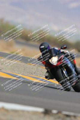 media/Sep-11-2022-SoCal Trackdays (Sun) [[81b7e951af]]/Turn 14 (1130am)/